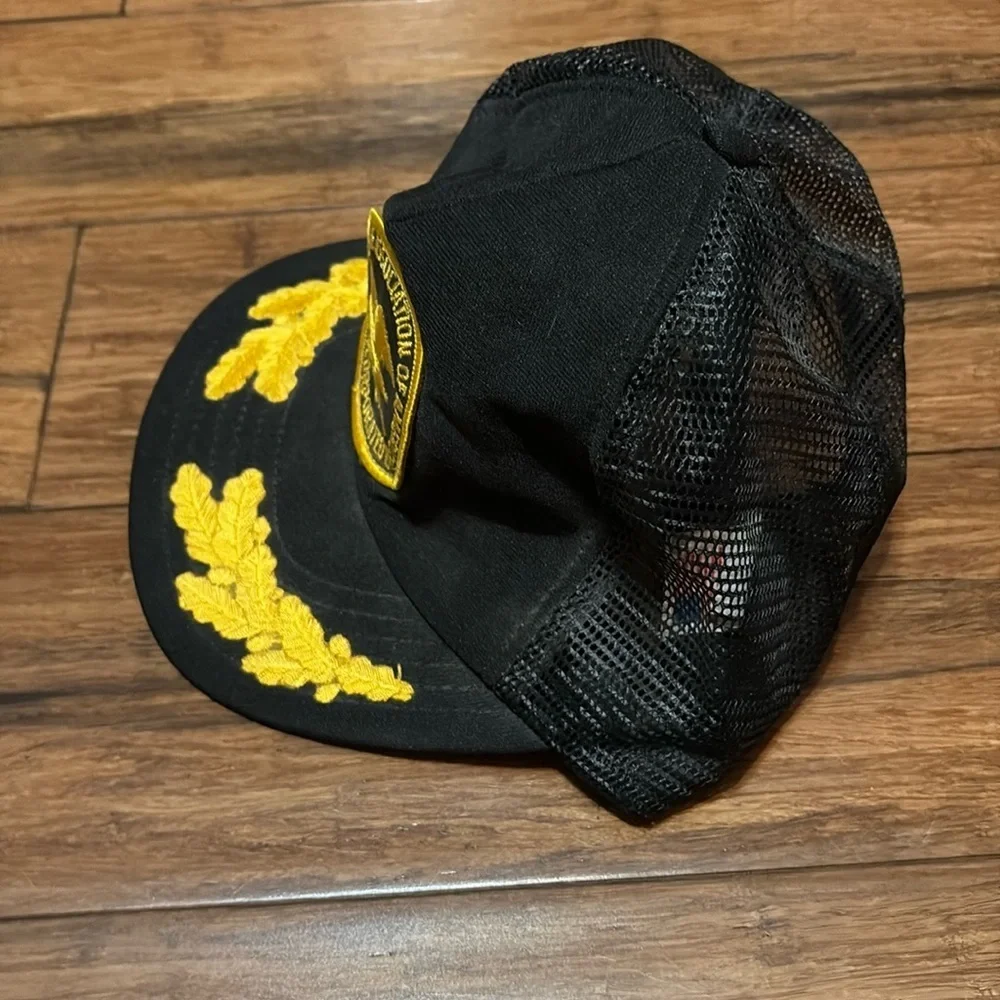 Vintage NRA Gold Black Patch Gold Leafs Snapback